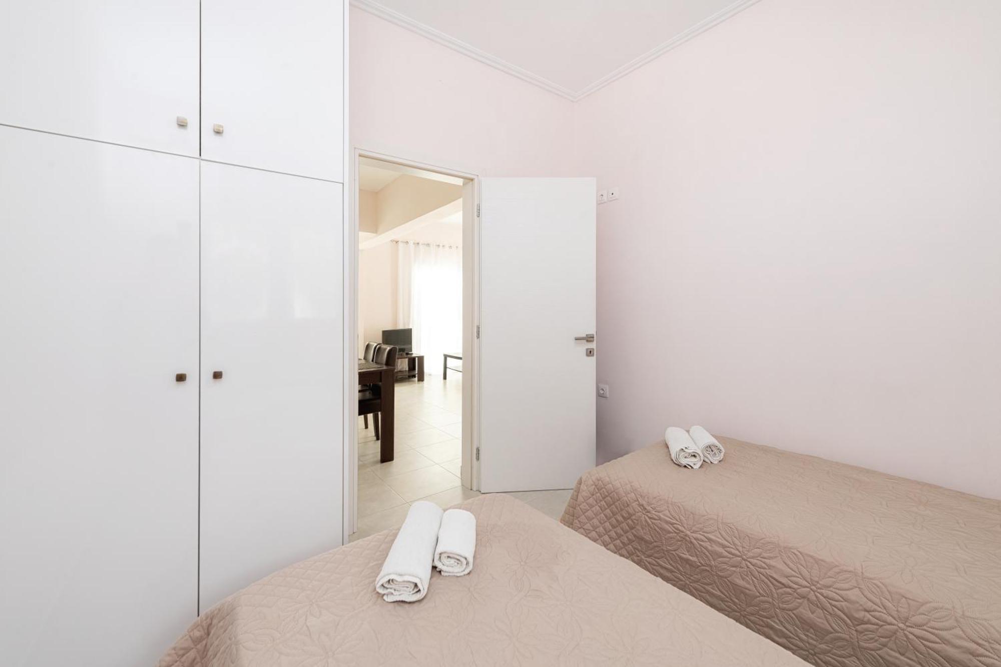Lazaros Apartments Gouvia Bagian luar foto