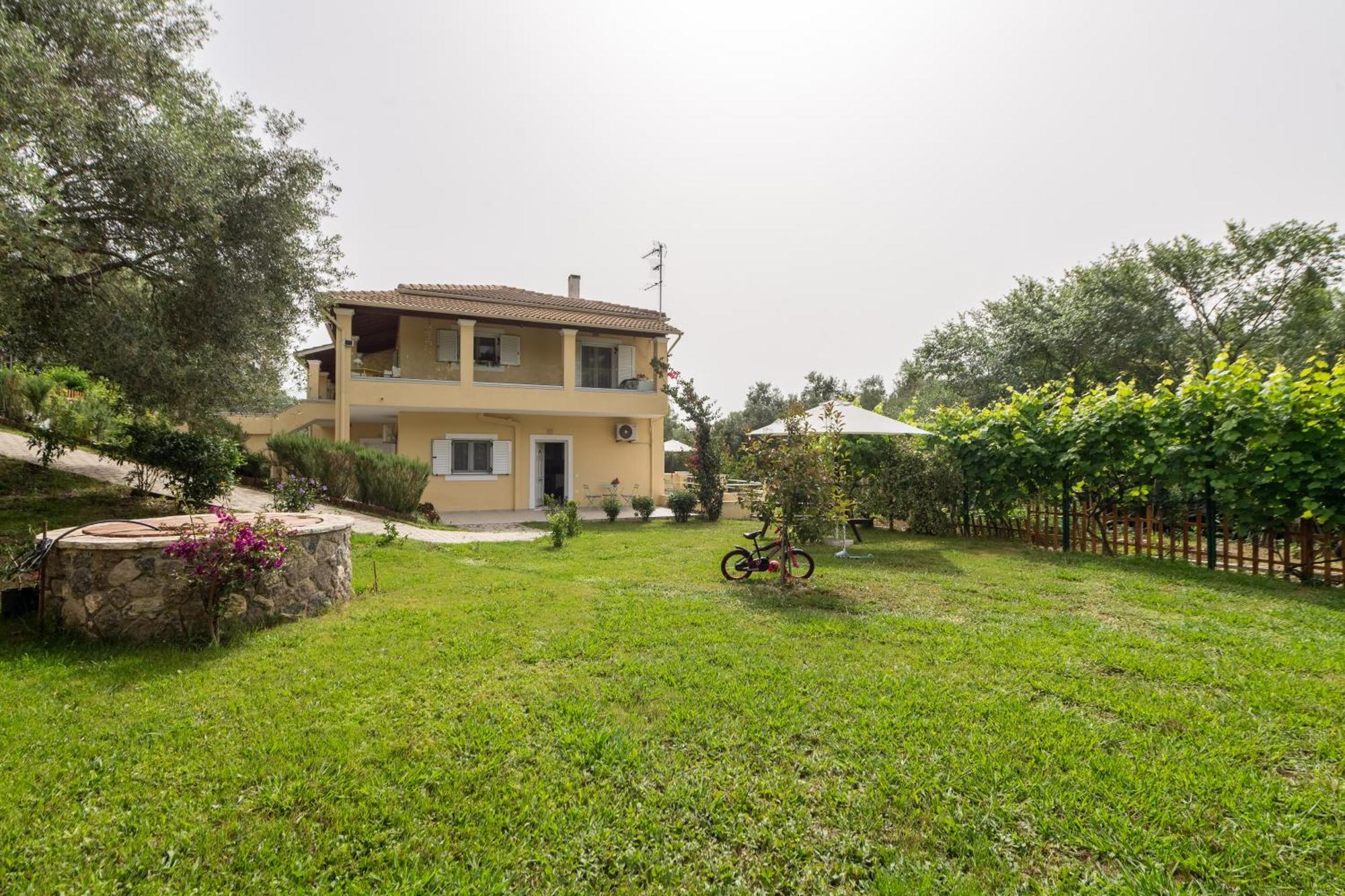 Lazaros Apartments Gouvia Bagian luar foto